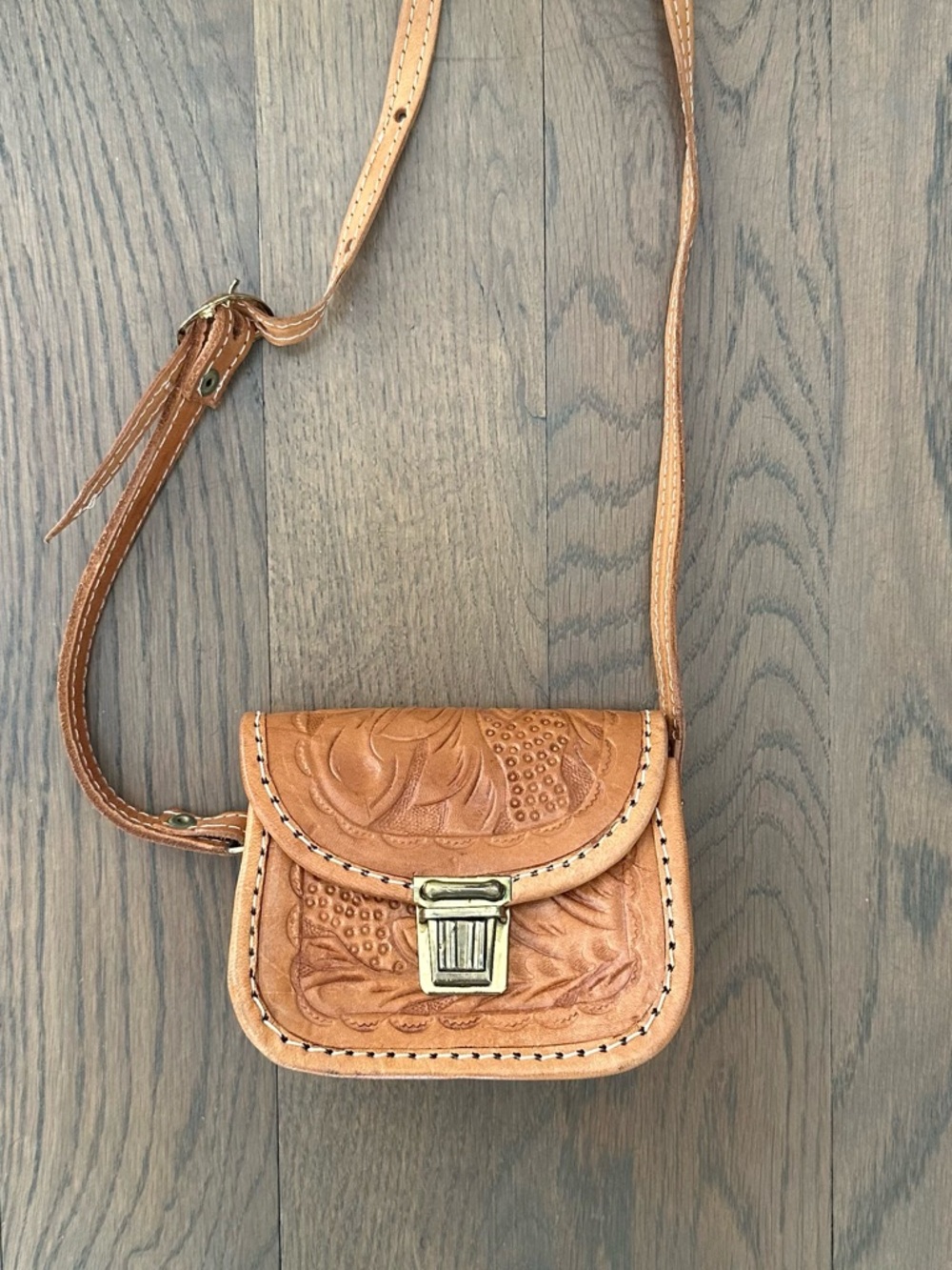 Vintage Stamped Engraved Western Leather Small Crossbody Bag in Tan Brown